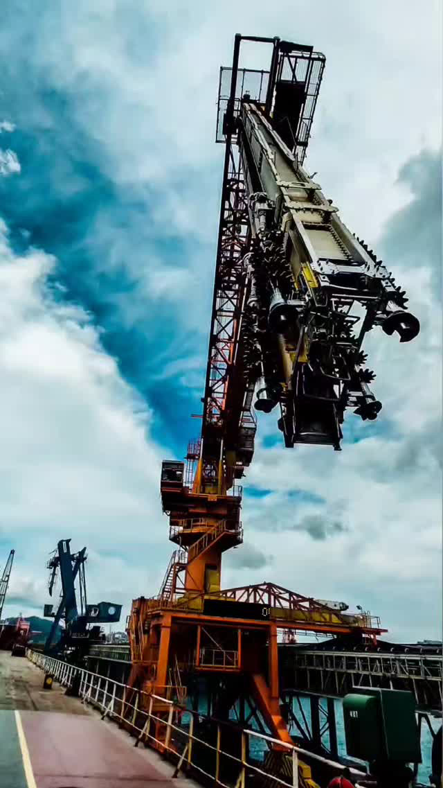 MEGEGEG